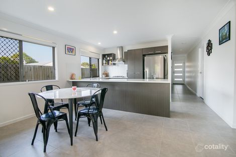 Property photo of 2/64 Jacaranda Drive Yamanto QLD 4305