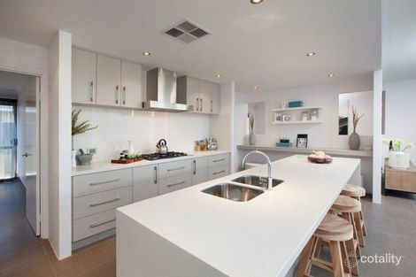 Property photo of 40 Saverne Way Landsdale WA 6065