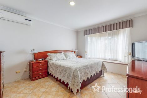 Property photo of 11 Parkin Way Marangaroo WA 6064