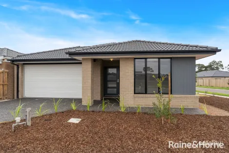 Property photo of 2 Foal Way Kilmore VIC 3764