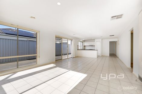 Property photo of 38 Jacaranda Place Craigieburn VIC 3064