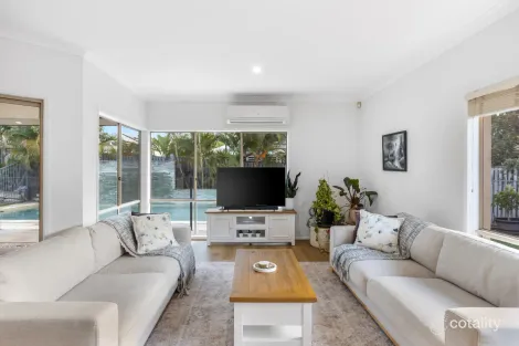 Property photo of 10 Pacha Close Coomera QLD 4209