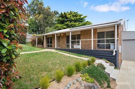 145 Landscape Dr, Mooroolbark, VIC 3138