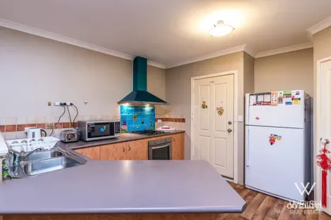 Property photo of 3/9 Parkview Parade Redcliffe WA 6104
