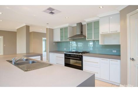 Property photo of 2 Heron Rise Somerville WA 6430