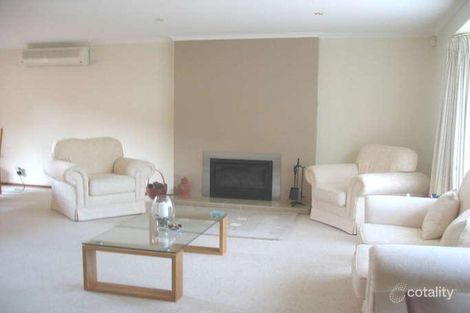 25 Clarke Ct, Wheelers Hill, VIC 3150