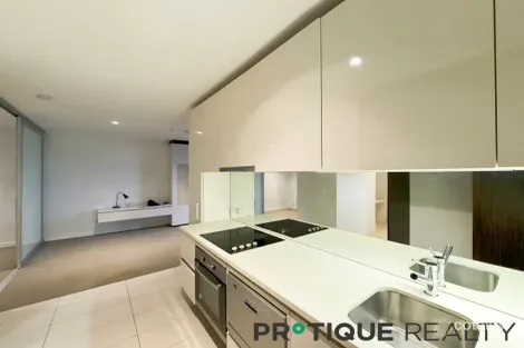 Property photo of 2209/639 Lonsdale Street Melbourne VIC 3000