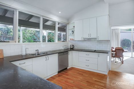 Property photo of 1 Grosvenor Place Hamilton VIC 3300