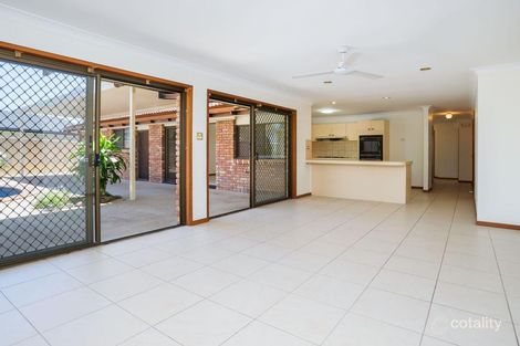 Property photo of 17 Kincardine Drive Benowa QLD 4217