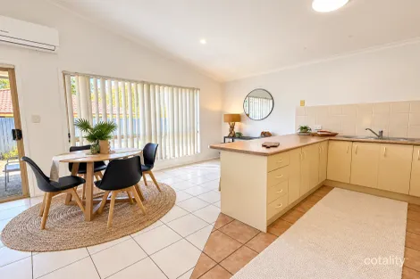 Property photo of 5 Moore Place Forest Lake QLD 4078