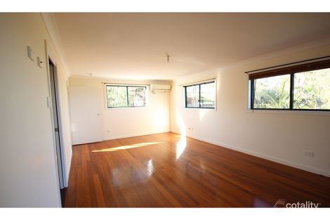 Property photo of 11 Quahlee Grove Karana Downs QLD 4306