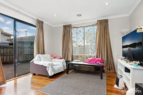 Property photo of 1/10 Camphor Court Doveton VIC 3177