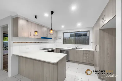 Property photo of 11 Ash Crescent Pakenham VIC 3810