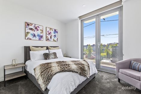 Property photo of 106/17 Halstead Place Geelong West VIC 3218