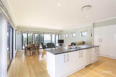 Property photo of 31 Daniel Drive Golden Square VIC 3555