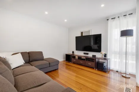 Property photo of 30 Riddell Street Westmeadows VIC 3049
