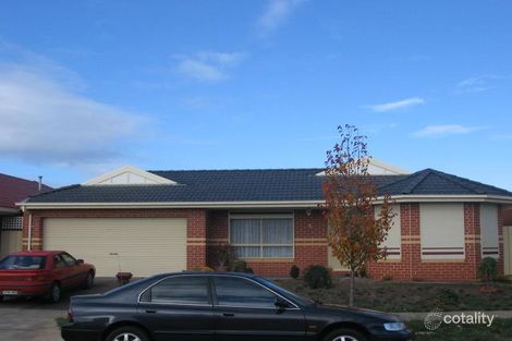 Property photo of 4 Kiama Place Cairnlea VIC 3023