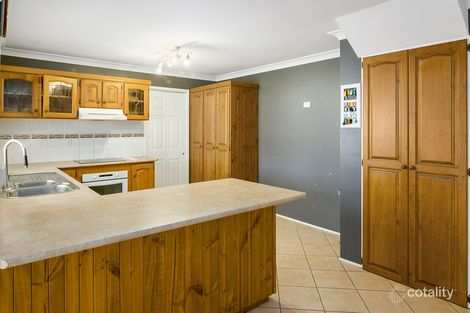 Property photo of 46 Equestrian Drive Yamanto QLD 4305