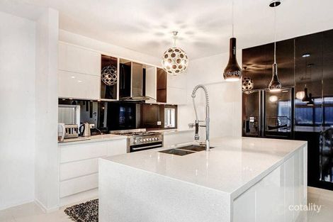 Property photo of 38 Centennial Park Drive Craigieburn VIC 3064