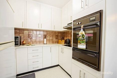 Property photo of 20 Dampier Crescent Fairfield West NSW 2165