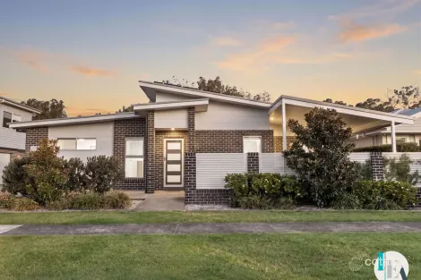 1/16 The Esplanade, Oak Flats, NSW 2529