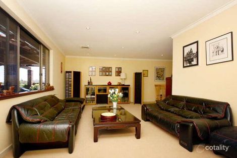 Property photo of 10 Parkview Rise Willetton WA 6155