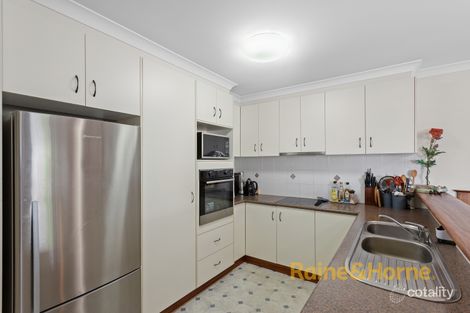 Property photo of 2/138 Ramsay Street Centenary Heights QLD 4350