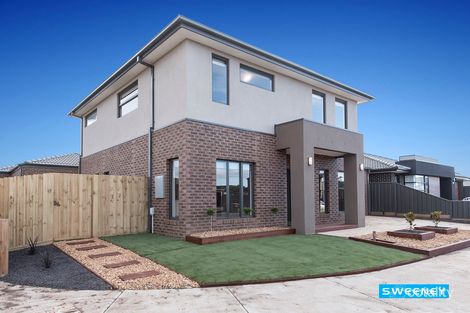 Property photo of 2 Axis Avenue Fraser Rise VIC 3336