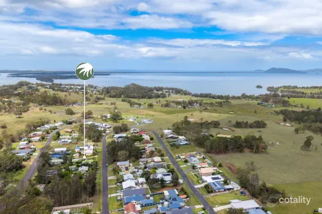 35 Kamarooka St, Coomba Park, NSW 2428