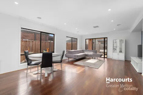 Property photo of 22 Ringarooma Drive Truganina VIC 3029