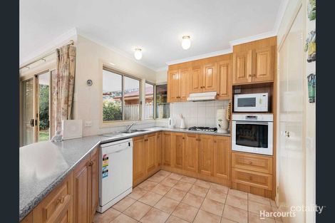 Property photo of 44 Stockmans Circuit Pakenham VIC 3810
