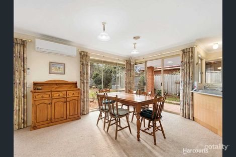 Property photo of 44 Stockmans Circuit Pakenham VIC 3810