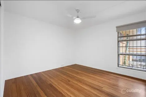 Property photo of 2/10 Parkham Avenue Wavell Heights QLD 4012