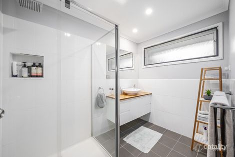 Property photo of 2/41 Sinclair Road Bayswater VIC 3153