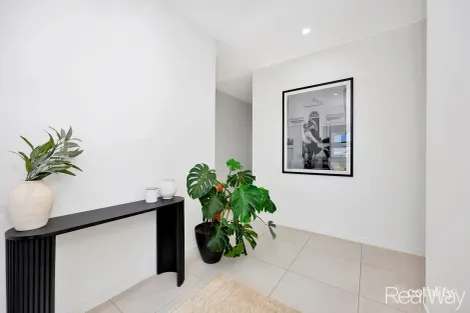 Property photo of 1 Stapleton Avenue Innes Park QLD 4670