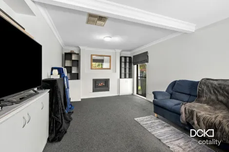 Property photo of 16 Button Street Strathdale VIC 3550