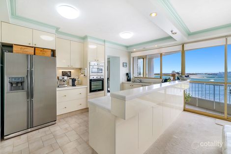 Property photo of 24/19 Oatland Esplanade Runaway Bay QLD 4216