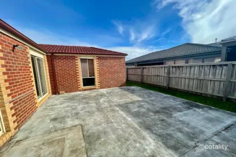 Property photo of 17 Broadleaf Way Cranbourne VIC 3977