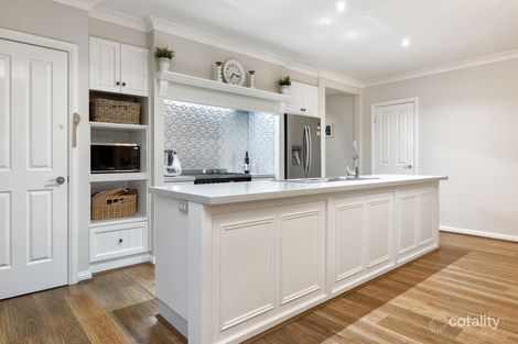 Property photo of 15 Pioneers Crescent Pakenham VIC 3810