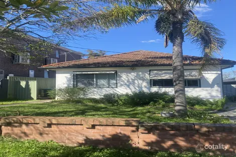 37 Gosling St, Greenacre, NSW 2190