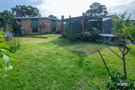 Property photo of 17 Bouvardia Crescent Frankston North VIC 3200