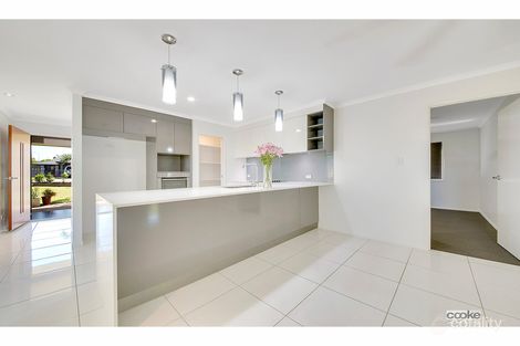 Property photo of 2/2 Apollo Court Taroomball QLD 4703