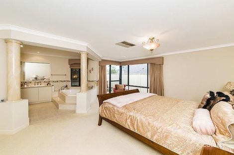 Property photo of 40 Calilly Way Baldivis WA 6171