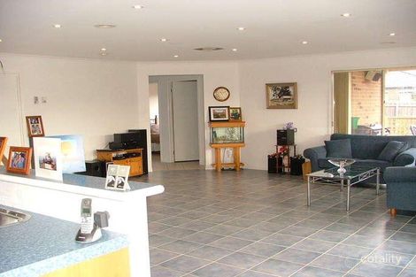 Property photo of 12 Margie Square Narre Warren South VIC 3805
