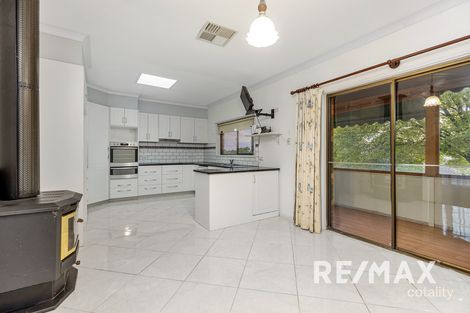 Property photo of 90 Simkin Crescent Kooringal NSW 2650
