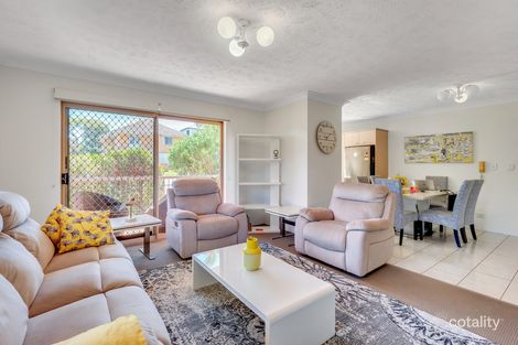 Property photo of 2/57 Nicklin Street Coorparoo QLD 4151