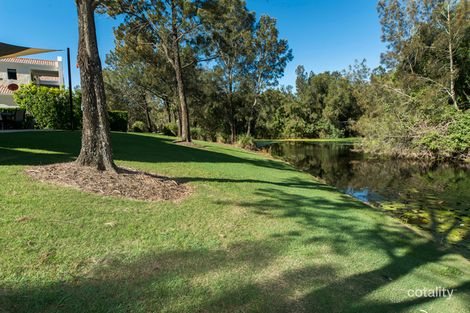 Property photo of 8875 Magnolia Drive East Hope Island QLD 4212