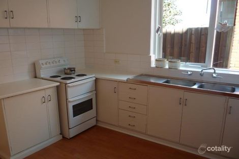 Property photo of 2/140 Kerferd Road Albert Park VIC 3206