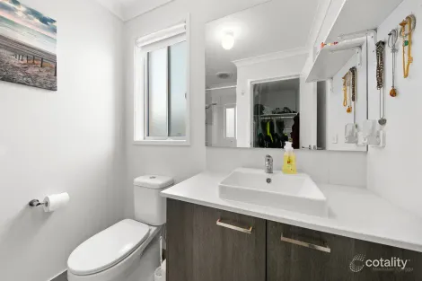 Property photo of 13 Socrates Crescent Officer VIC 3809