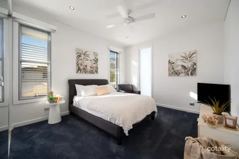 Property photo of 41/6087 Lugano Drive Hope Island QLD 4212